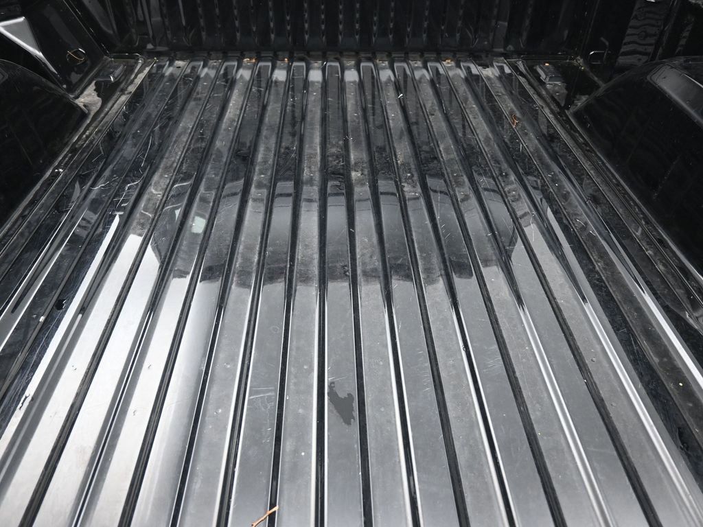 Used 2025 Chevrolet Silverado 1500 Custom image 11