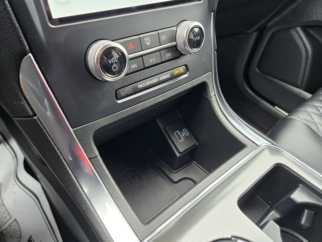 Certified 2023 Ford Edge Titanium AWD/4WD image 11