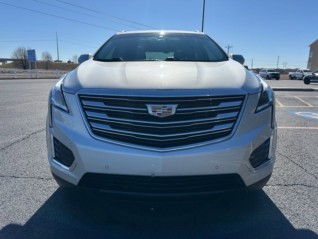 Used 2019 Cadillac XT5 Premium Luxury w/ Driver Assist Package image 3