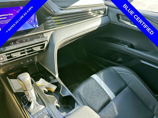 Used 2025 Toyota Camry SE FWD image 16