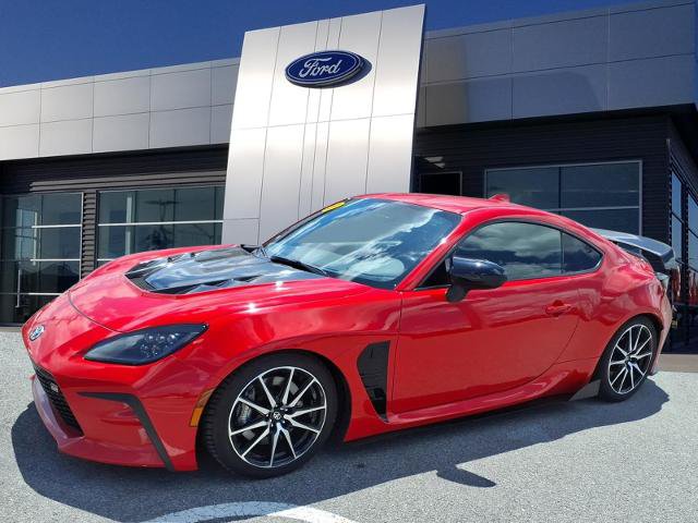 Used 2023 Toyota GR86 w/ ALL Weather Mat Package (TMS) RWD image 4