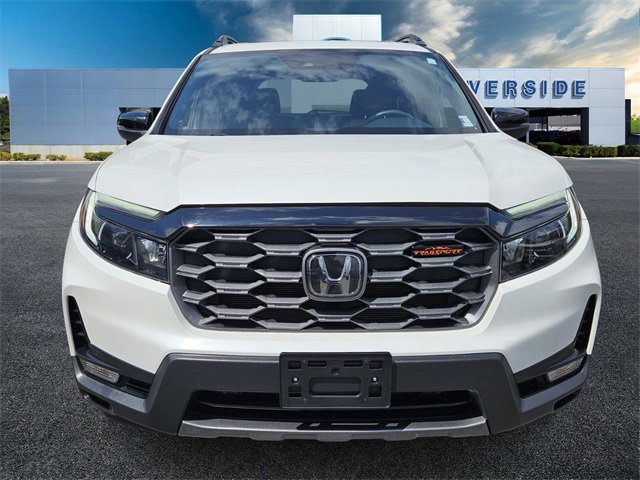 Used 2022 Honda Passport TrailSport image 2