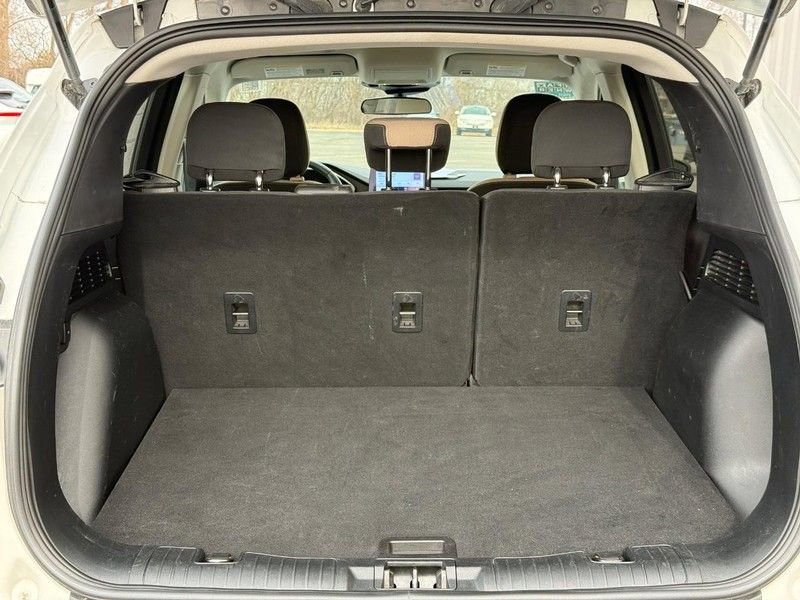 Certified 2022 Ford Escape SE w/ Cold Weather Package image 7