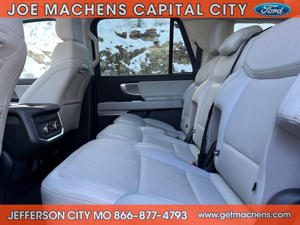 Certified 2025 Ford Expedition Max Platinum image 14