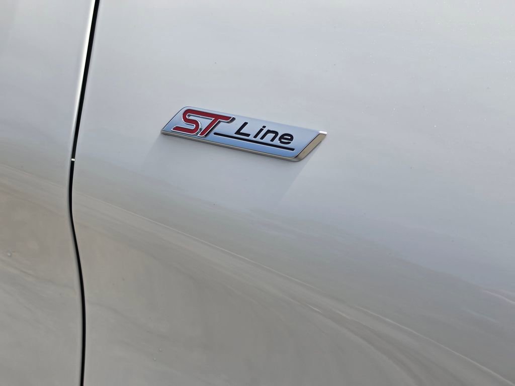 Certified 2025 Ford Explorer ST-Line w/ Premium Package RWD image 48