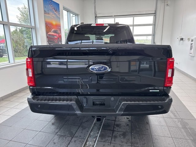 Certified 2022 Ford F150 XLT w/ Equipment Group 302A High image 5