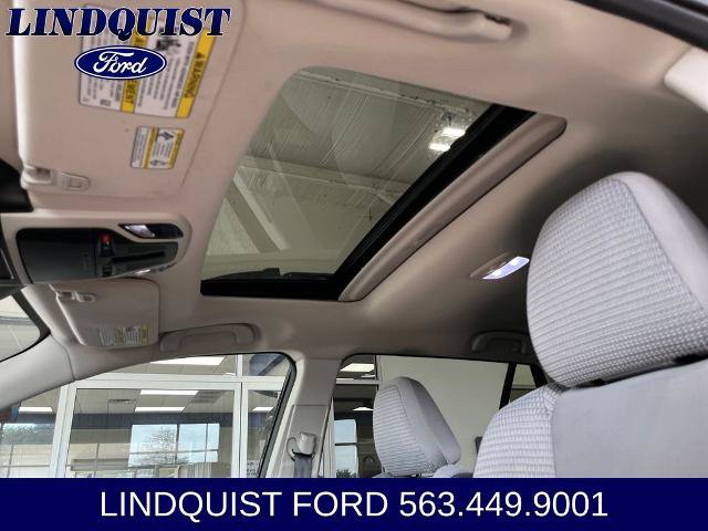 Used 2024 Subaru Outback Premium AWD/4WD image 17