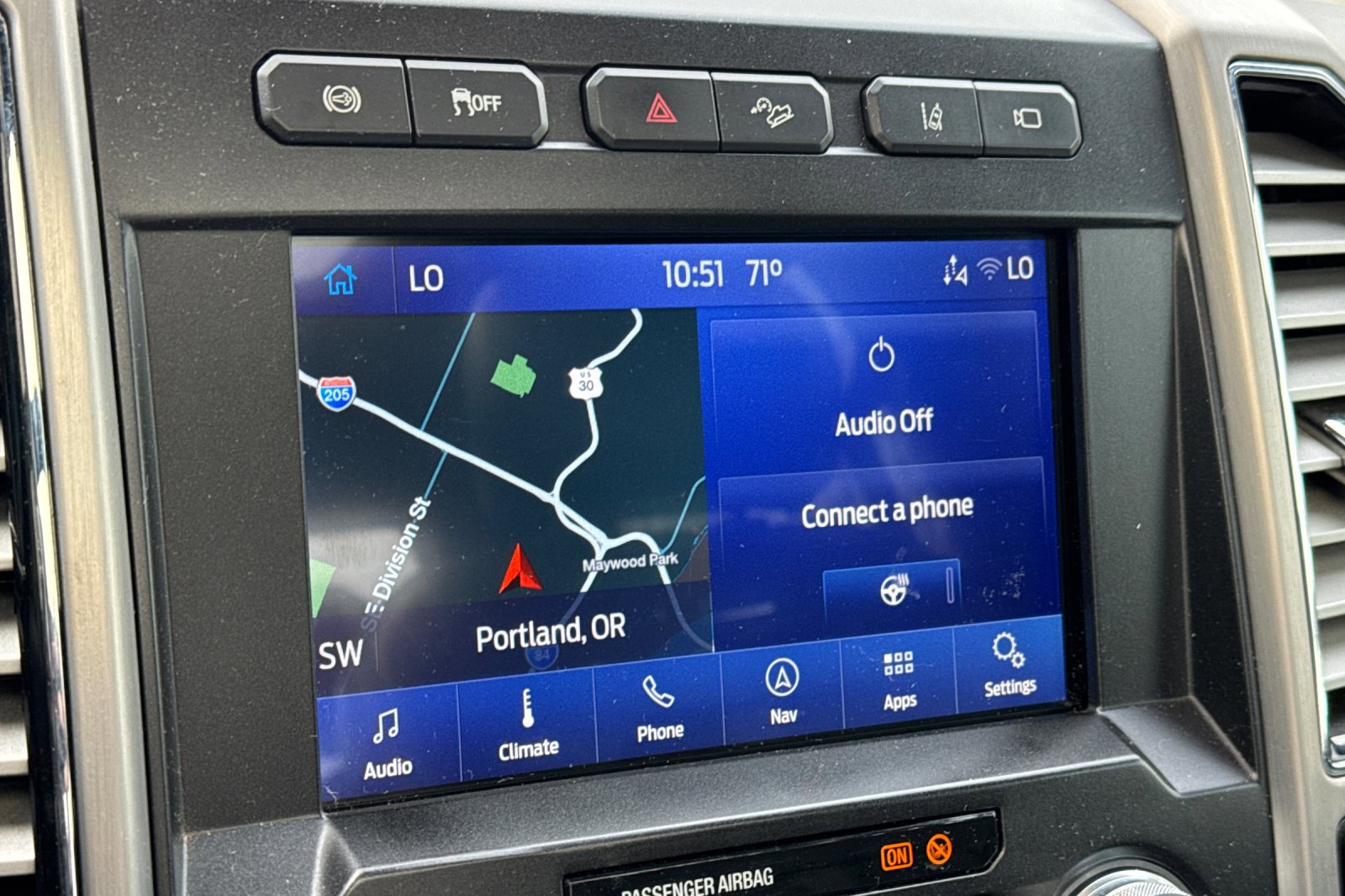 Certified 2021 Ford F250 Platinum w/ FX4 Off-Road Package image 18