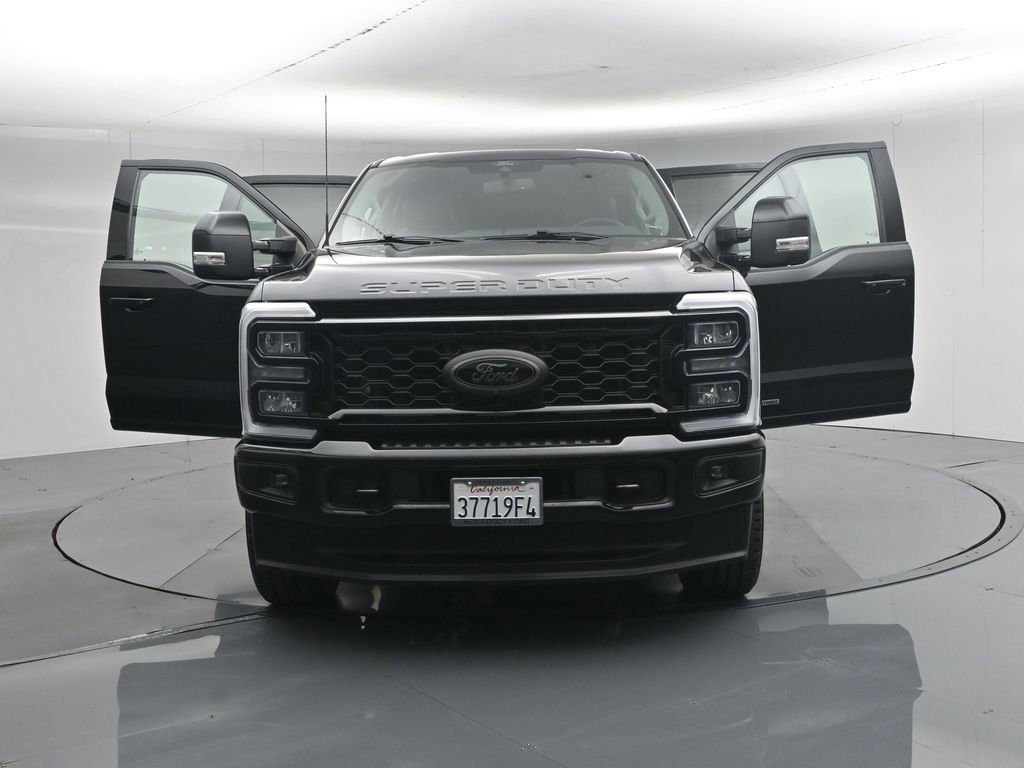 Certified 2025 Ford F350 Lariat w/ Black Appearance Package AWD/4WD image 36