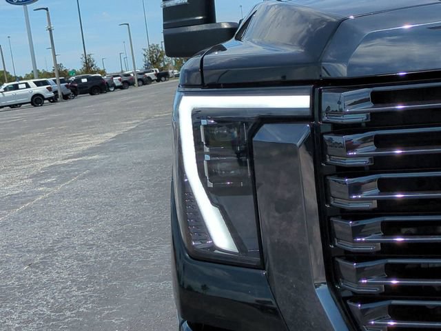 Used 2024 GMC Sierra 2500 Denali Ultimate AWD/4WD image 10