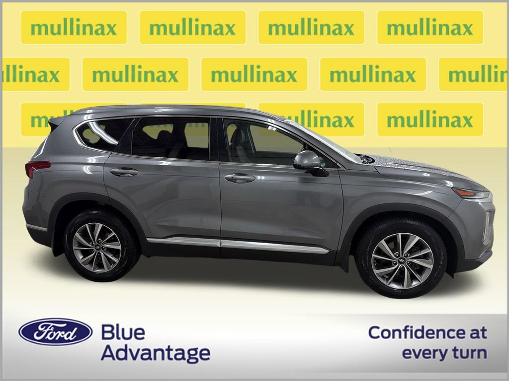 Used 2019 Hyundai Santa Fe SEL FWD image 2