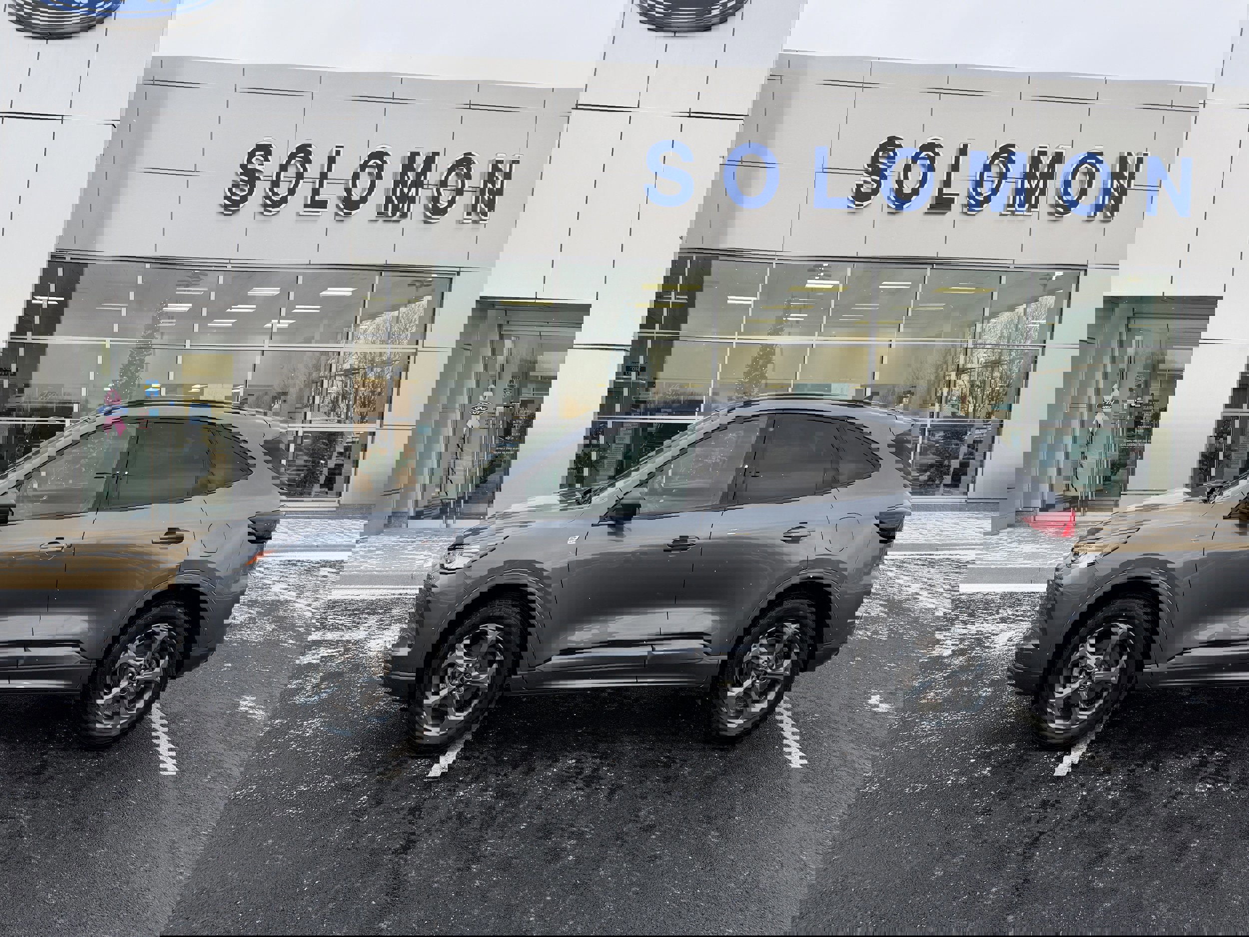 Certified 2024 Ford Escape ST-Line w/ Tech Pack #1 image 6