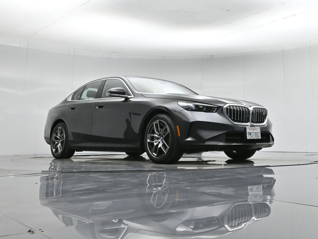 Used 2024 BMW i5 eDrive40i image 51