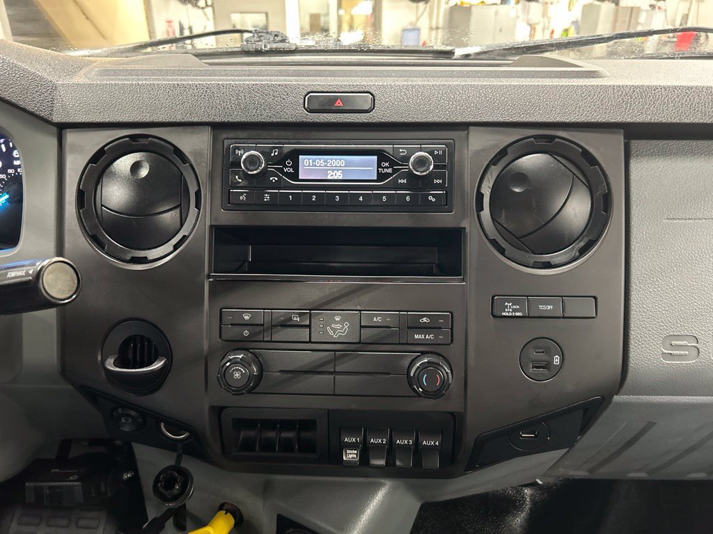 Certified 2022 Ford F750 2WD Regular Cab Super Duty image 14