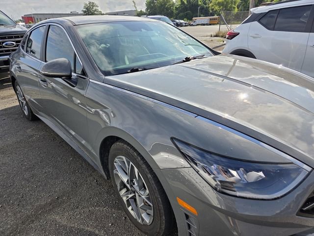 Used 2023 Hyundai Sonata SEL w/ Preferred Accessory Package FWD image 4