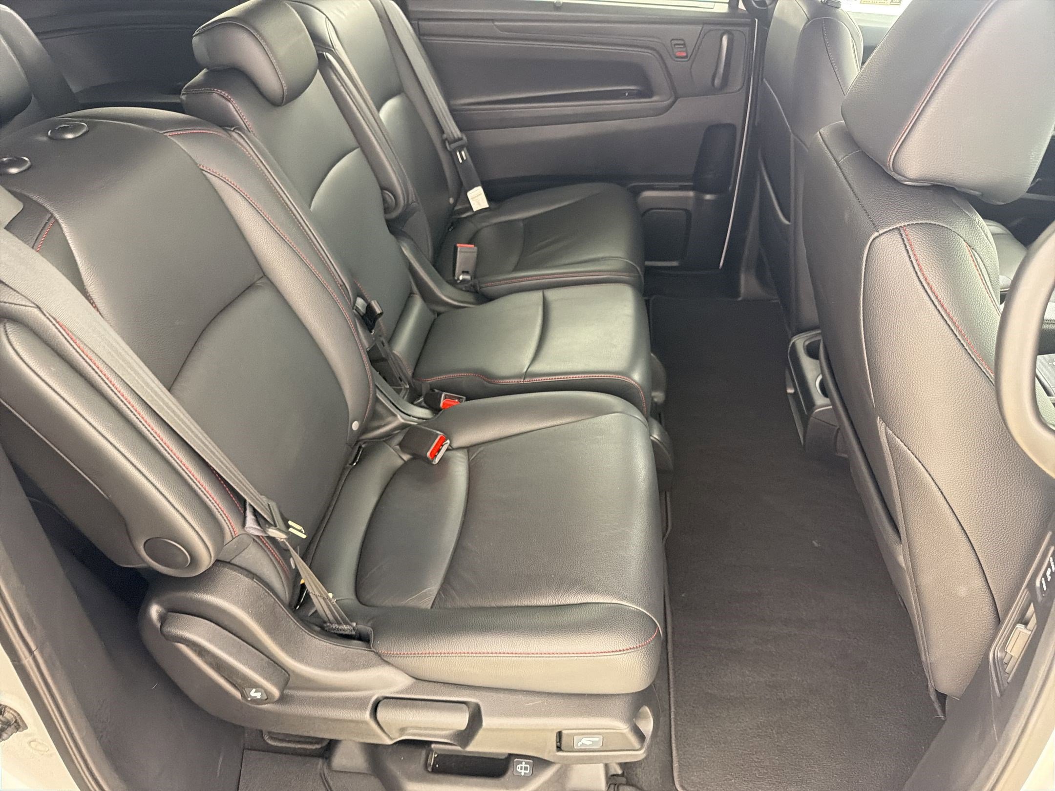 Used 2025 Honda Odyssey Sport-L image 27