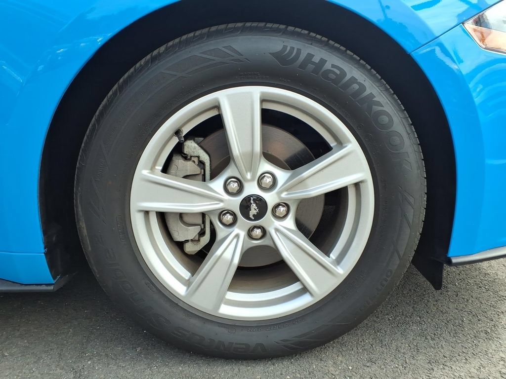 Certified 2022 Ford Mustang Coupe RWD image 18