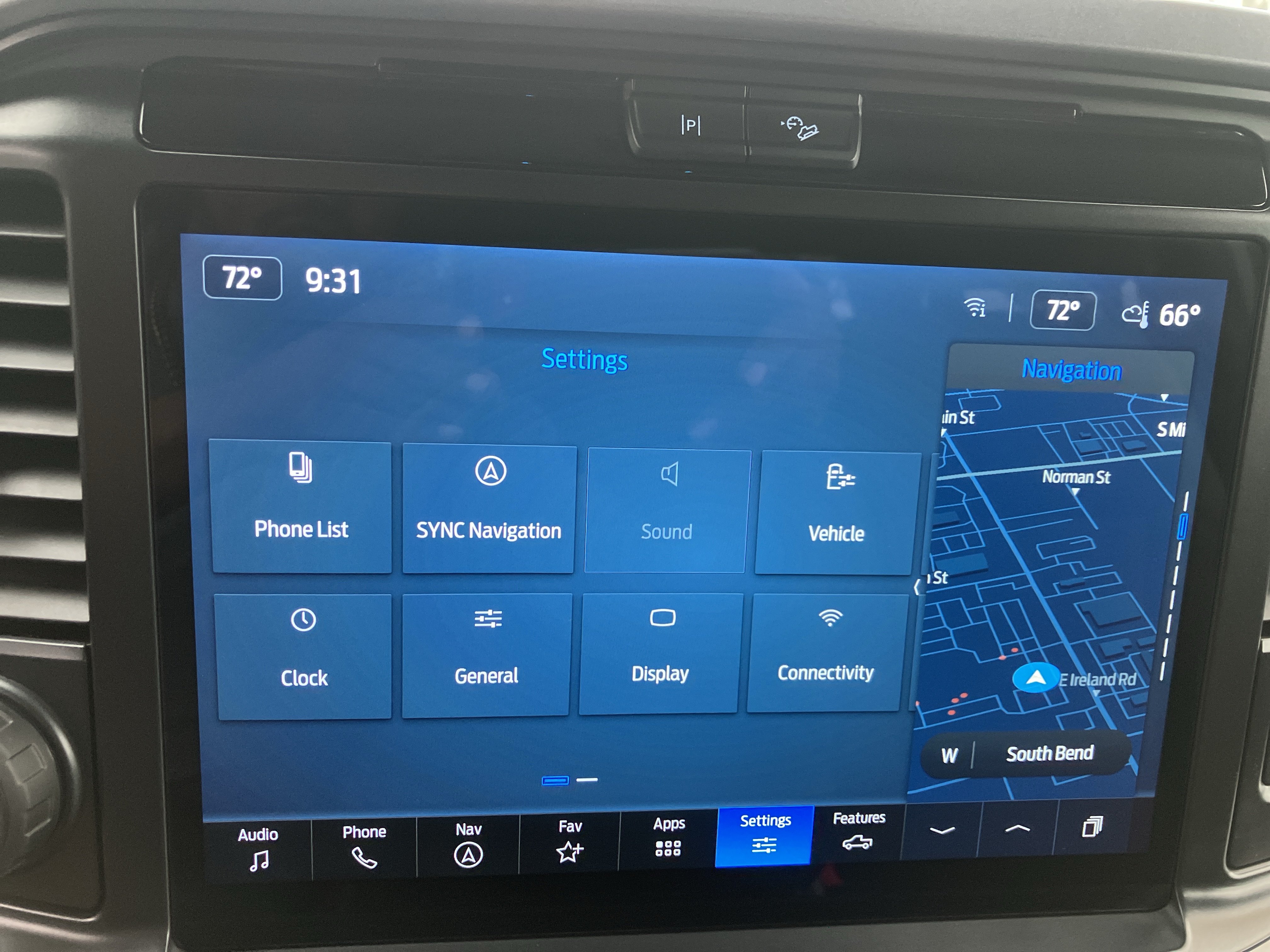 Certified 2025 Ford F150 XLT w/ Equipment Group 302A MID AWD/4WD image 28