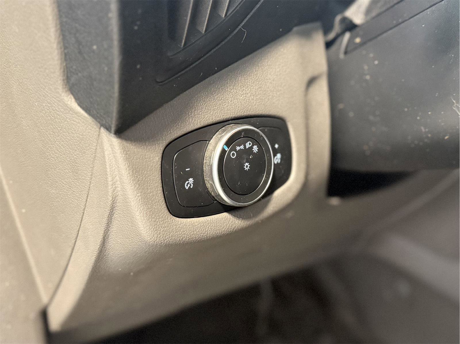 Certified 2020 Ford Transit Connect XL image 19