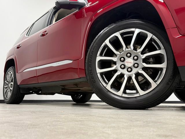 Used 2021 GMC Acadia Denali w/ Denali Technology Package image 3