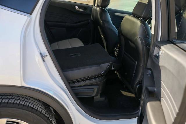 Certified 2022 Ford Escape Titanium w/ Titanium Elite Package image 35