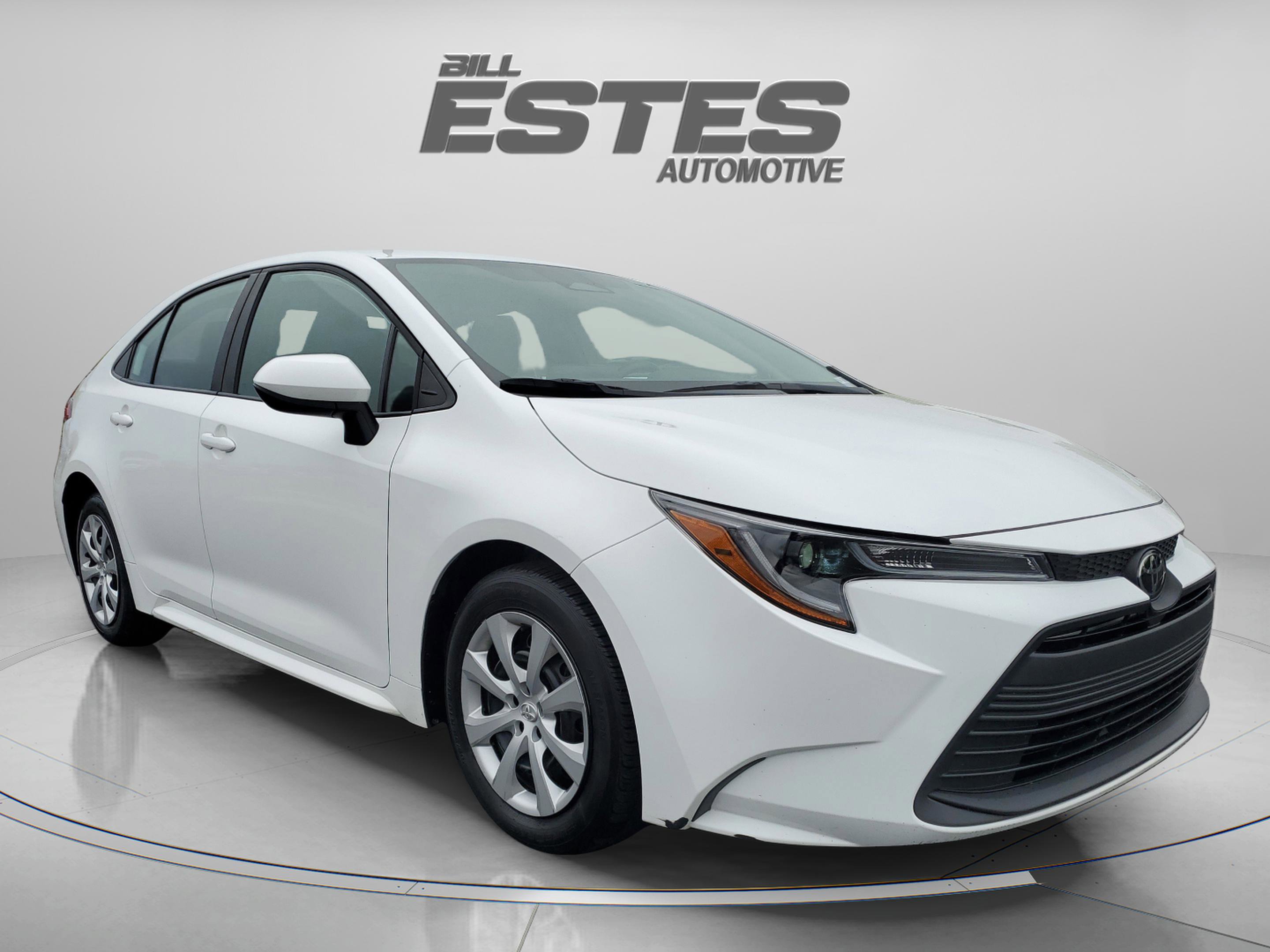 Used 2024 Toyota Corolla LE FWD image 5