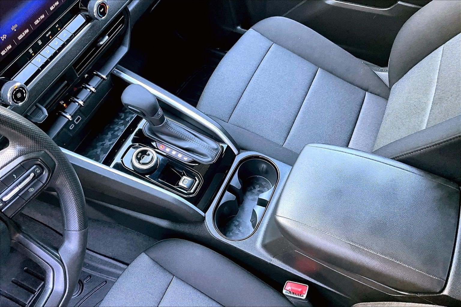 Used 2024 Chevrolet Colorado Trail Boss w/ LPO, Dark Essentials Package AWD/4WD image 14