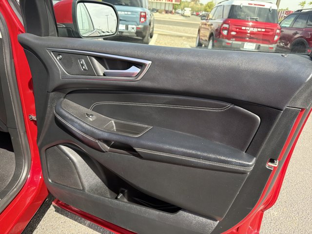 Certified 2022 Ford Edge Titanium AWD/4WD image 20