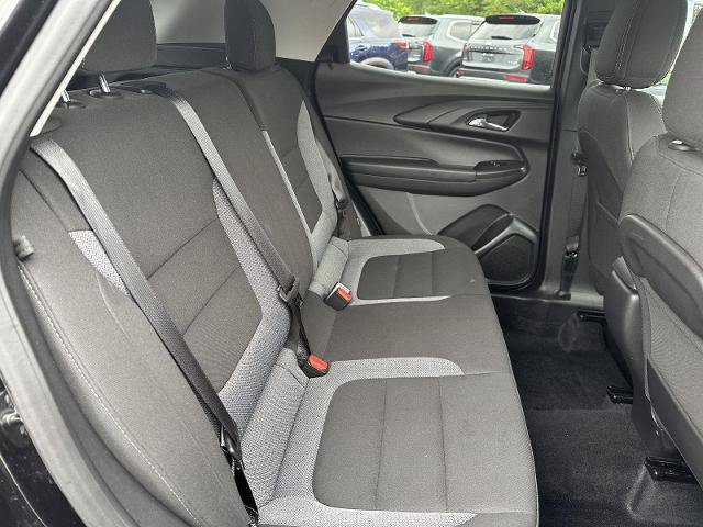 Used 2025 Chevrolet TrailBlazer LT AWD/4WD image 17