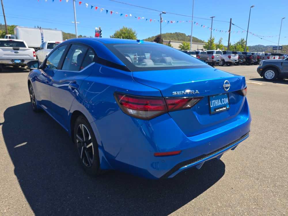 Used 2024 Nissan Sentra SV FWD image 3