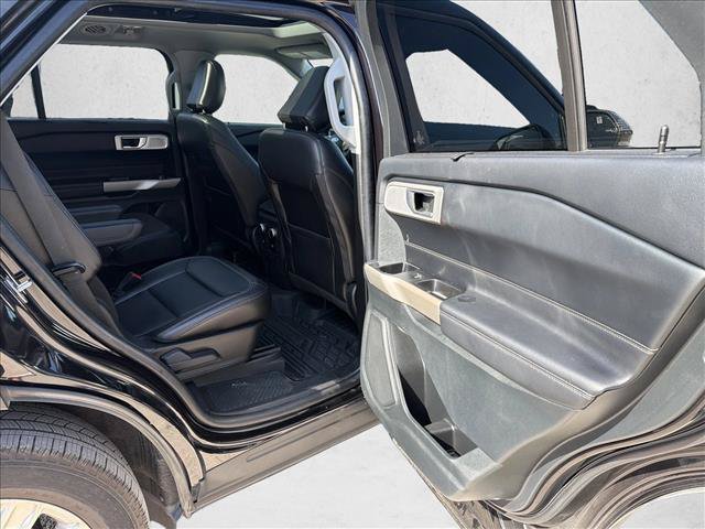 Certified 2023 Ford Explorer Limited w/ Limited Technology Package RWD image 23