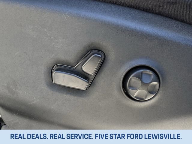 Used 2024 Chrysler Pacifica Limited image 26