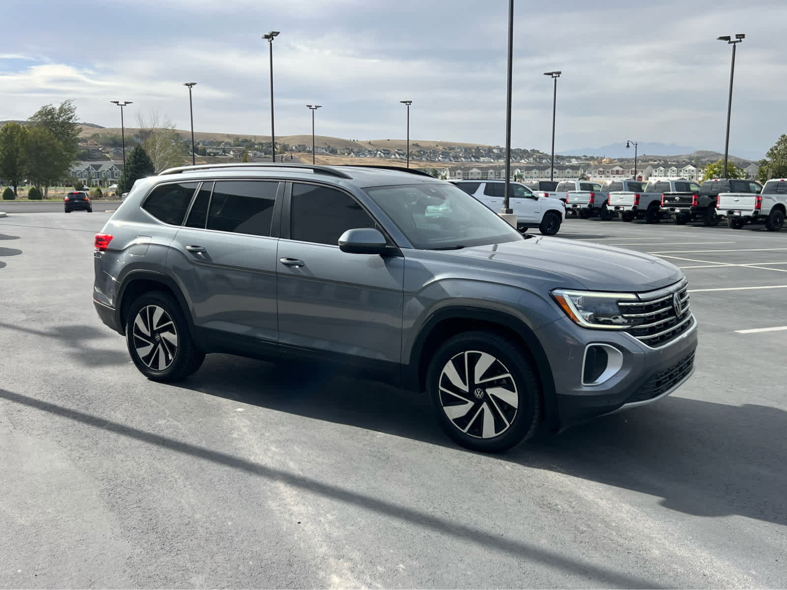 Used 2024 Volkswagen Atlas SE AWD/4WD image 13