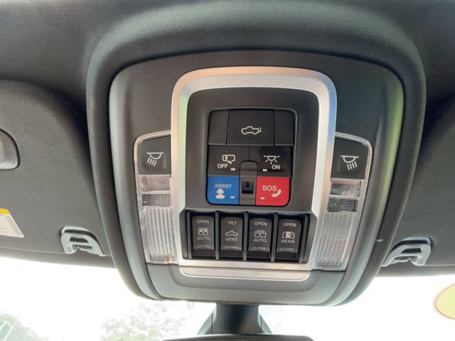 Used 2020 RAM 1500 Limited AWD/4WD image 30