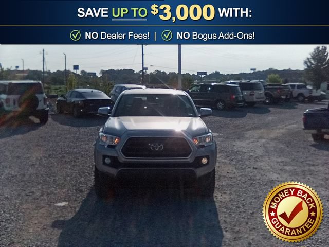 Used 2023 Toyota Tacoma SR5 RWD image 11