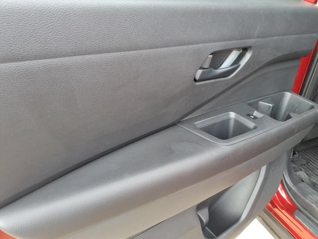 Used 2023 Nissan Pathfinder Rock Creek AWD/4WD image 15