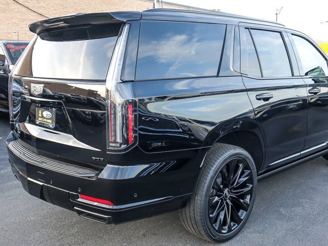 Used 2026 Cadillac Escalade Platinum Sport w/ LPO, ONYX Package AWD/4WD image 9