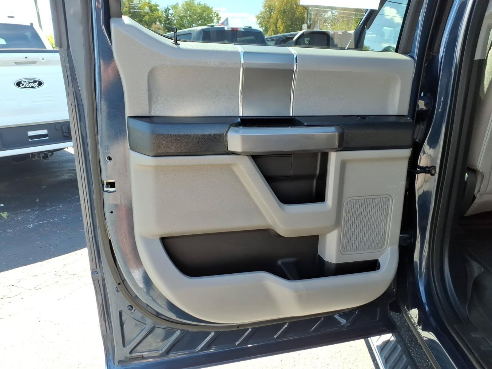 Certified 2019 Ford F150 XLT w/ Equipment Group 302A Luxury AWD/4WD image 22