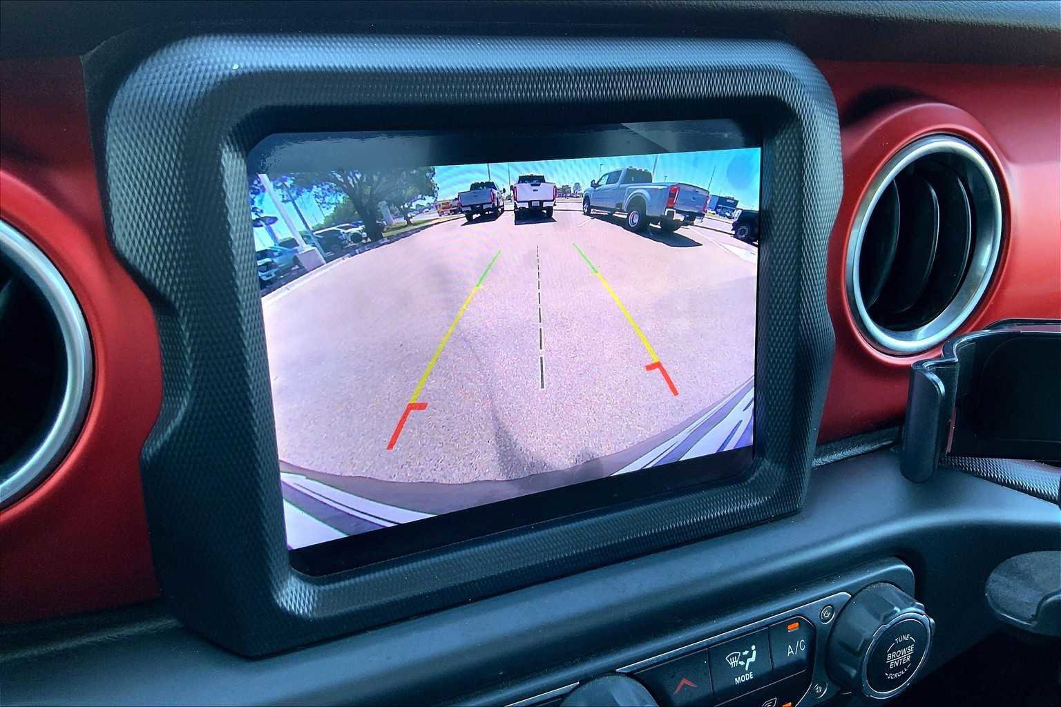 Used 2018 Jeep Wrangler Unlimited Rubicon image 27