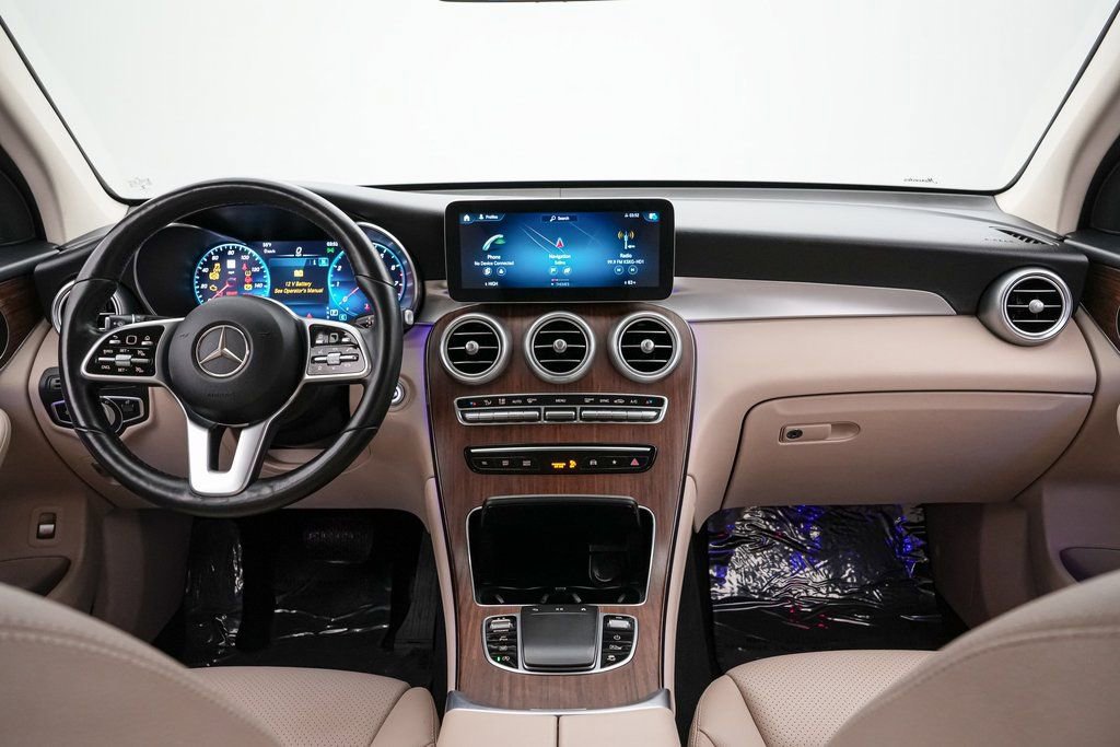 Used 2022 Mercedes-Benz GLC 300 4MATIC image 17