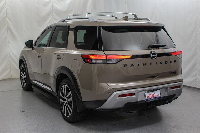 Used 2024 Nissan Pathfinder Platinum w/ Lighting Package (N93) AWD/4WD image 5