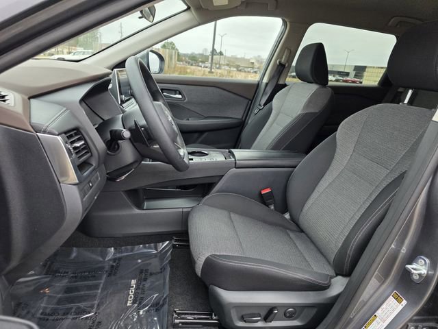 Used 2023 Nissan Rogue SV image 12