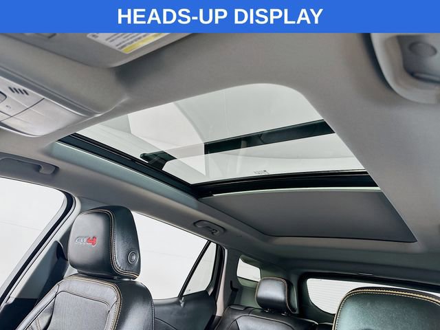 Used 2022 GMC Terrain AT4 w/ Infotainment Package II image 9