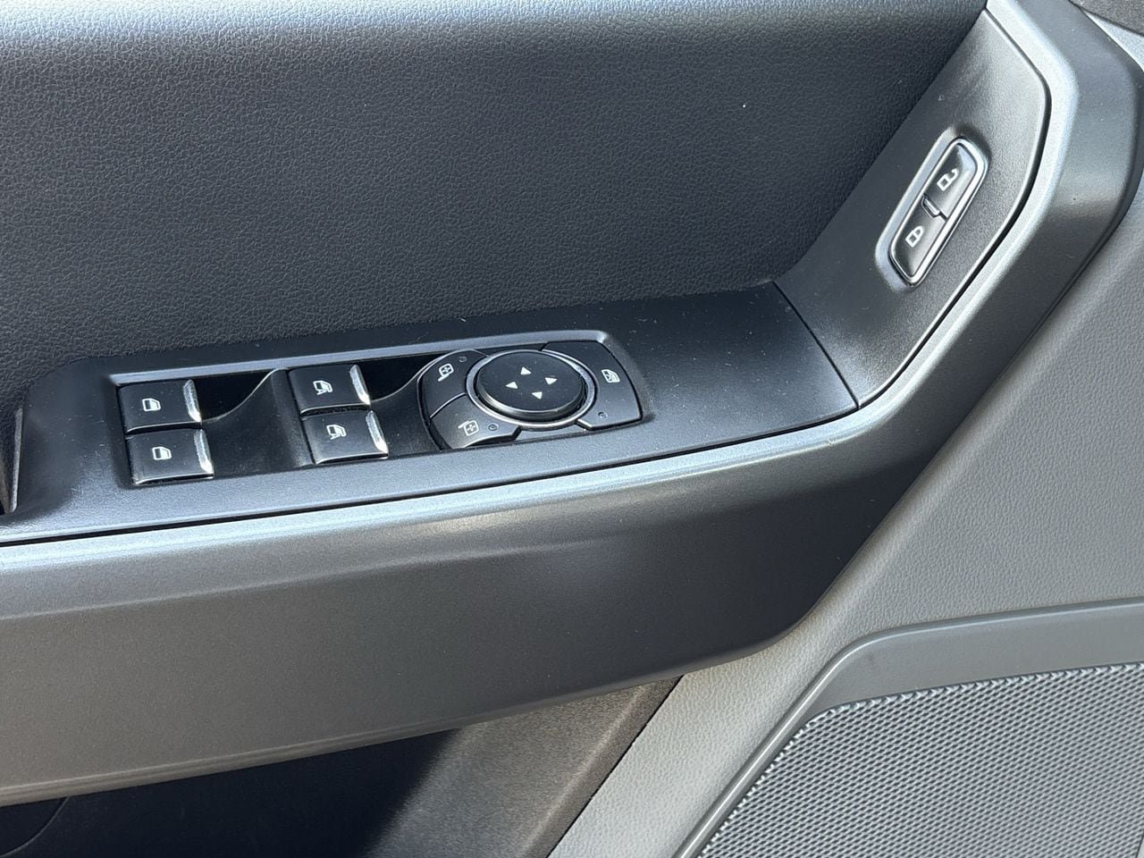 Certified 2025 Ford F250 XLT AWD/4WD image 24