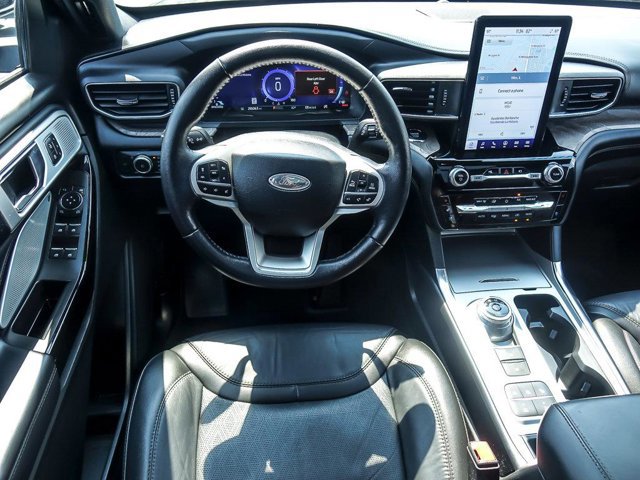 Certified 2022 Ford Explorer Platinum w/ Equipment Group 601A image 20