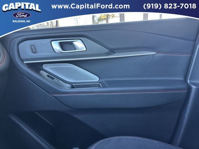 Certified 2025 Ford Explorer ST image 28