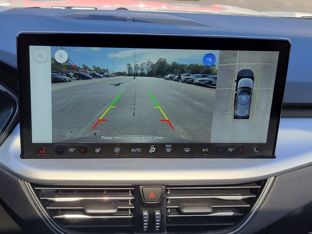 Certified 2025 Ford Escape SE w/ PHEV Premium Package image 26