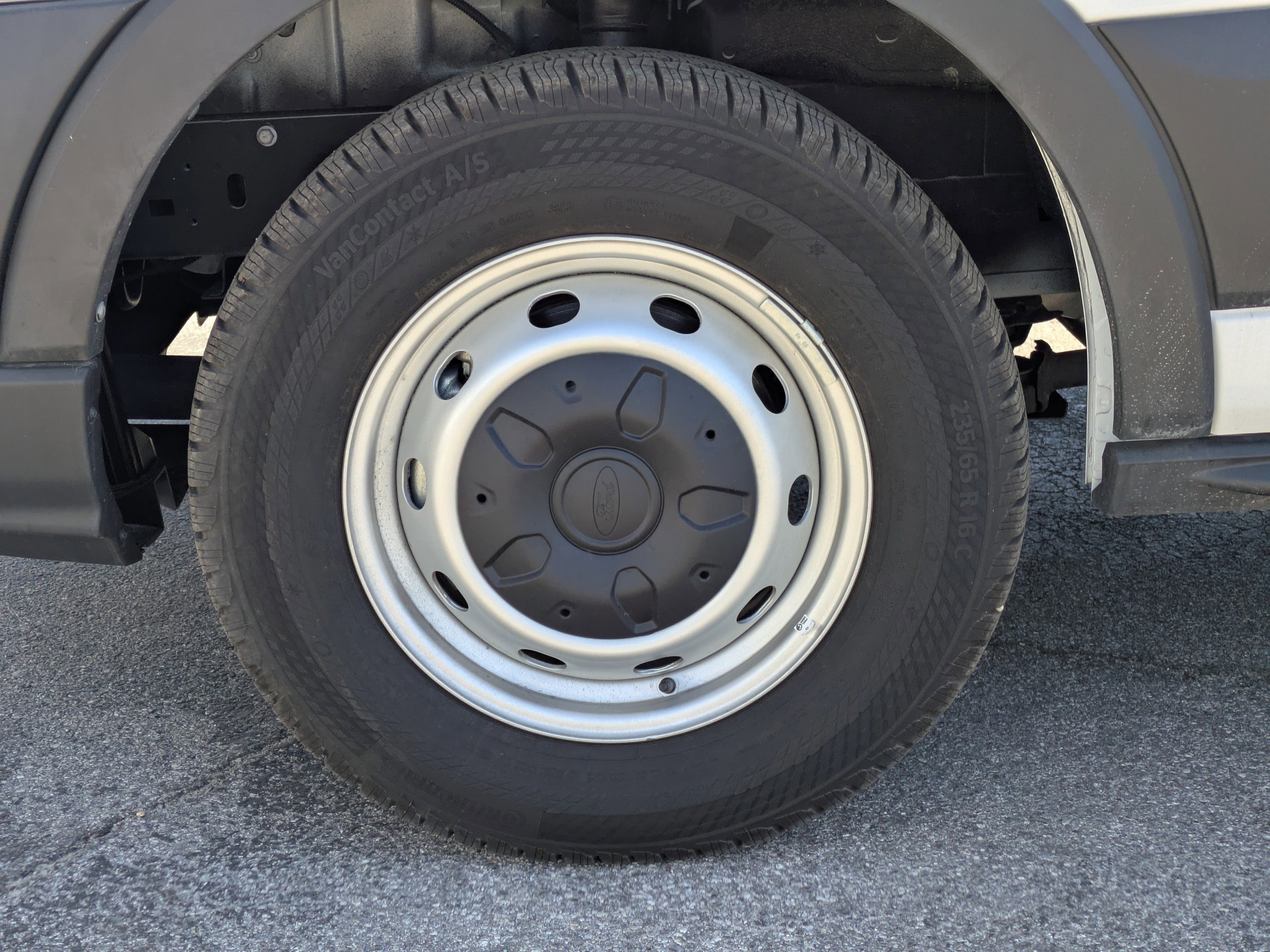 Certified 2024 Ford Transit 150 Low Roof image 13