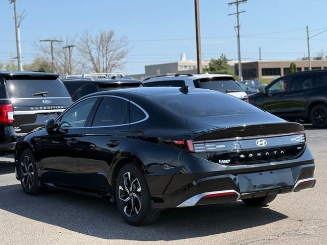 Used 2025 Hyundai Sonata SEL AWD/4WD image 5