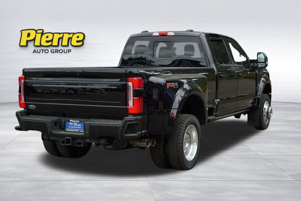 Certified 2025 Ford F450 Platinum w/ FX4 Off-Road Package AWD/4WD image 8